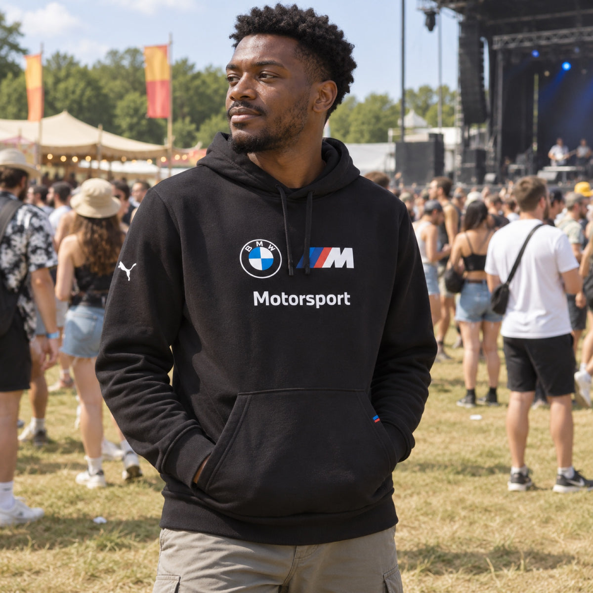 BMW Motorsport Casual Hoodie with BMW Logo – ilustrační foto (AI)