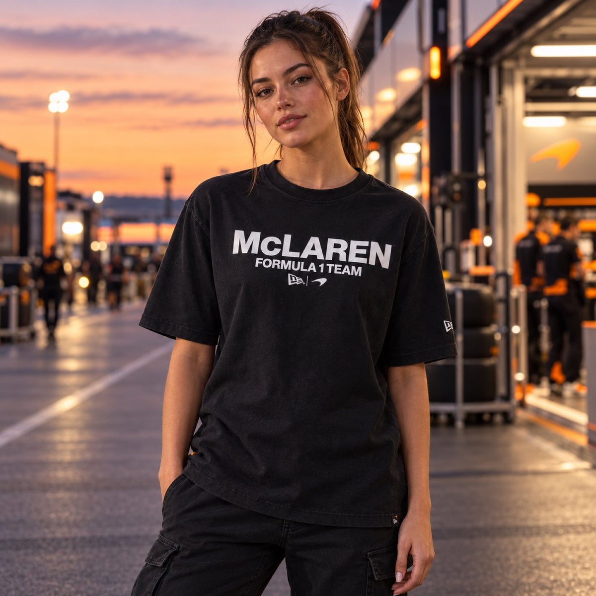Voľnočasové tričko McLaren F1 NE Wordmark – čierne – ilustračné foto (AI)