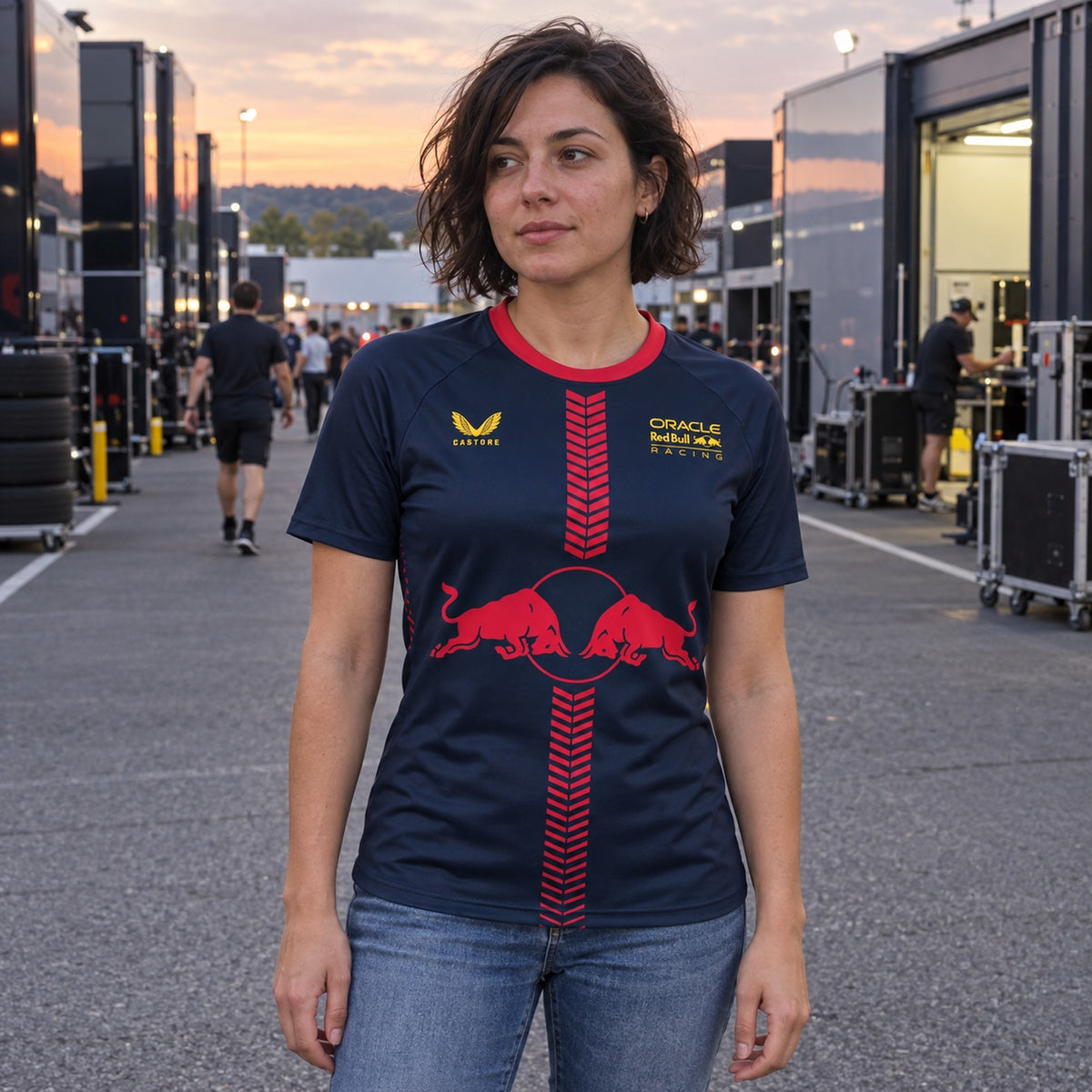 Oracle Red Bull Racing Sports Jersey with Red Bull Logo – Navy – ilustrační foto 2 (AI)