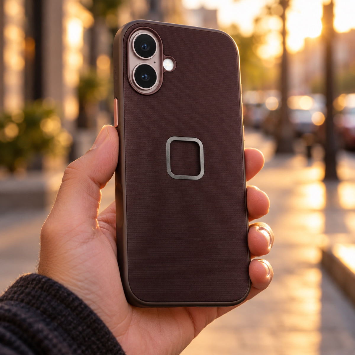Peak Design Everyday Case – iPhone 16 Plus – Eclipse – ilustračné foto (AI)