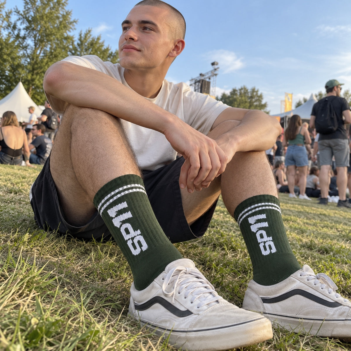 Sergio Perez – Red Bull Racing F1 Sports Socks – Green – ilustrační foto (AI)