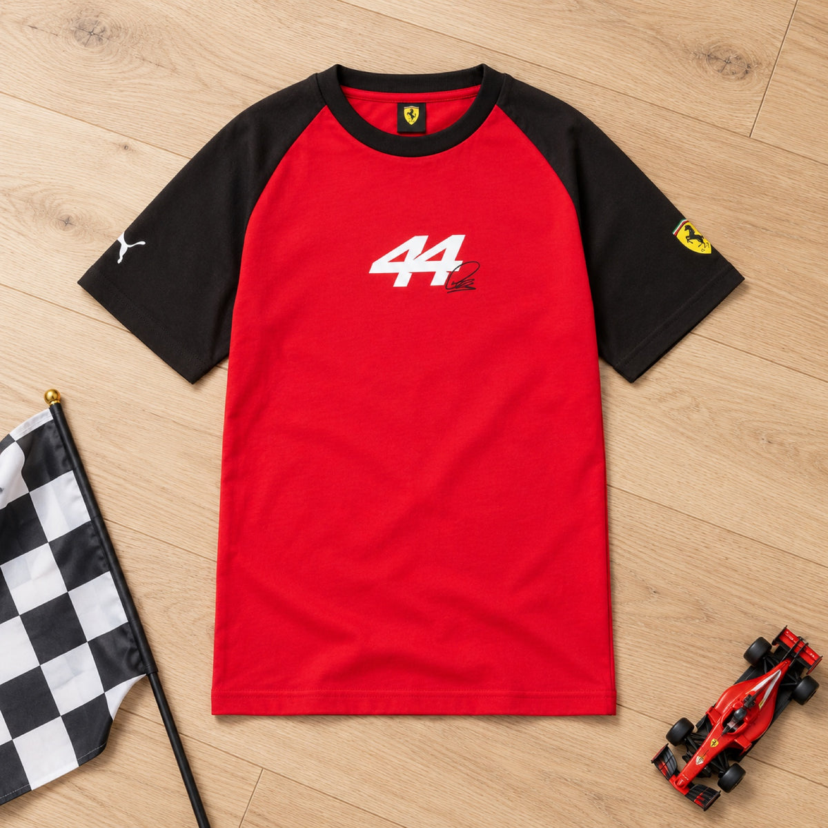 Lewis Hamilton Scuderia Ferrari F1 x Puma Kids' T-Shirt – Fan Edition – 152 cm – illustrative photo (AI)