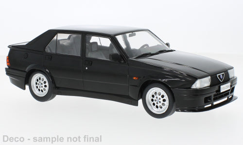 Model Alfa Romeo 75 Turbo Evoluzione čierna