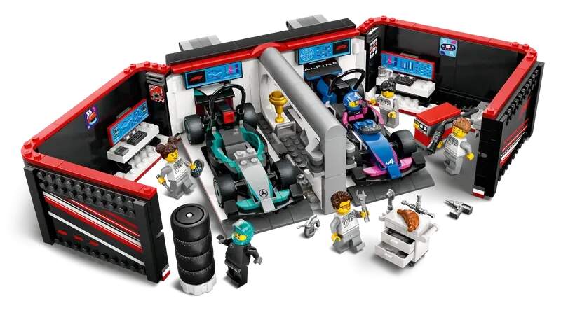 LEGO stavebnica Alpine/Mercedes - garáž Formuly 1 - edícia city