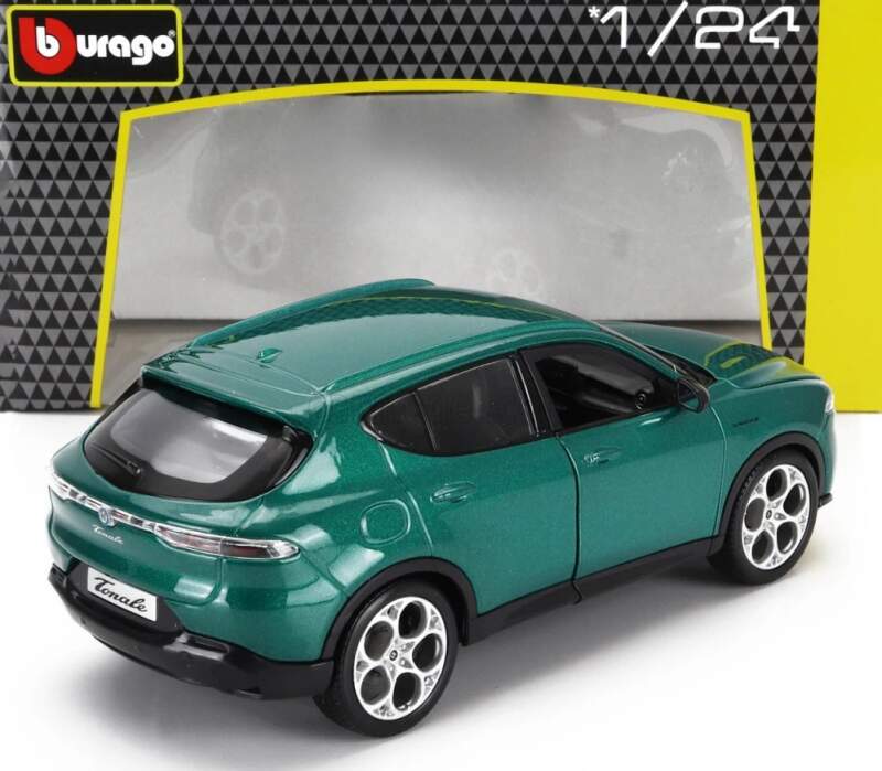 Alfa Romeo Tonale 1:24 Bburago model green