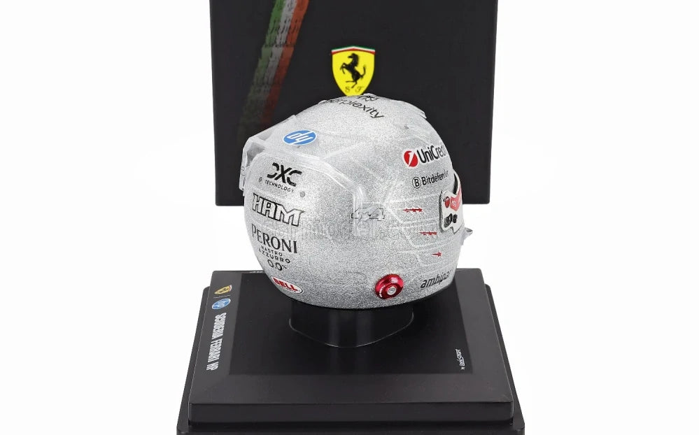 Model prilby LookSmart Lewis Hamilton 1:5 – Las Vegas GP 2025