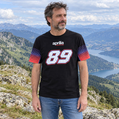 Aprilia Racing Fan T-Shirt – Martinator #89 – ilustrační foto (AI)