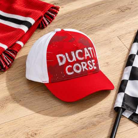 Detská šiltovka Ducati Corse s logom – ilustračné foto (AI)