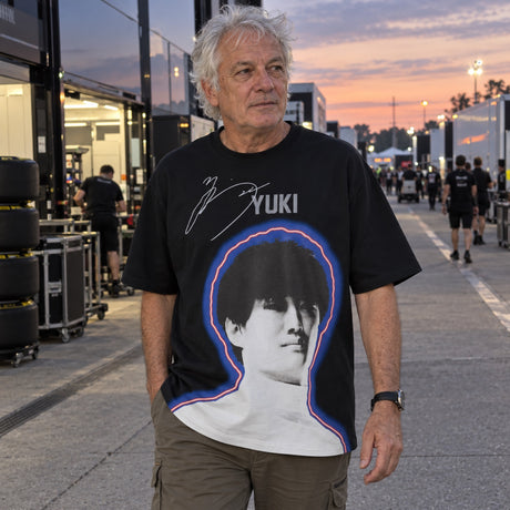 HUGO x Visa Cash App RB Fan T-Shirt – Yuki Tsunoda – ilustrační foto (AI)