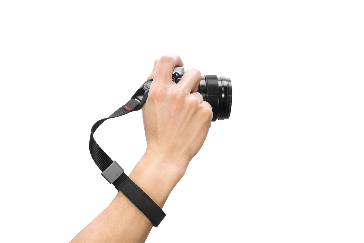 Peak Design Cuff - remienok na zápästie - Black (čierna)