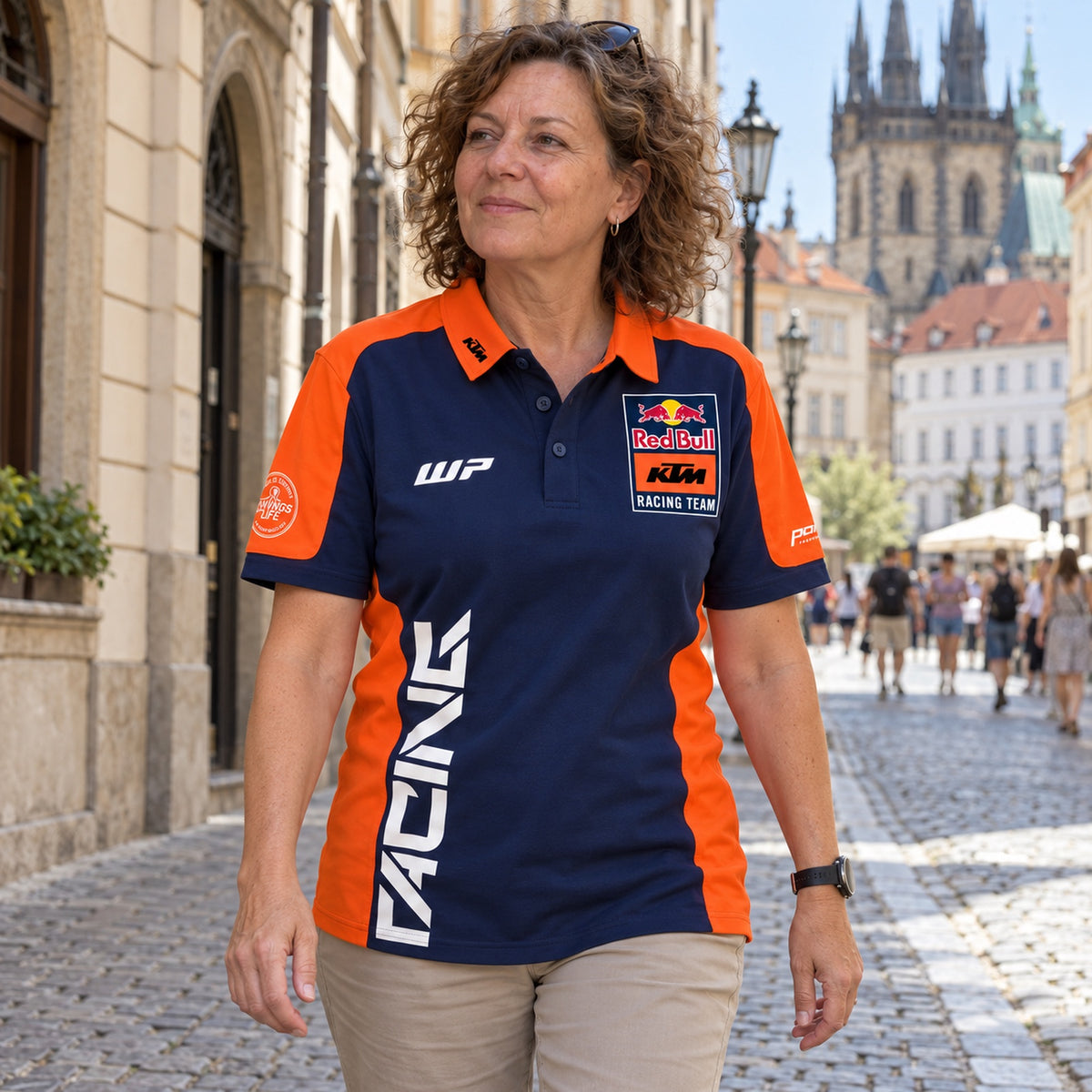 KTM Red Bull Racing Team Polo – ilustrační foto 2 (AI)