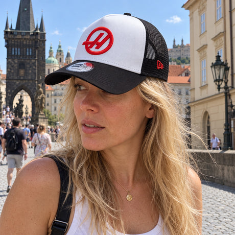 Haas F1 MoneyGram EF Cap with Large Logo – White – ilustrační foto 2 (AI)