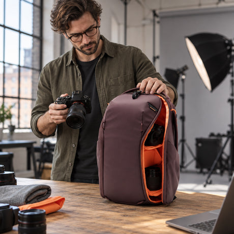 Peak Design Everyday Backpack 15L Zip – Eclipse – illustrative photo (AI)