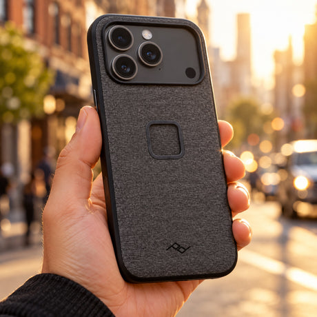 Peak Design Everyday Case Slimlink iPhone 18 Pro Max – Charcoal – ilustračné foto (AI)