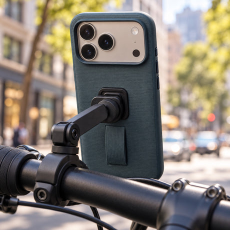 Peak Design Everyday Loop Case Slimlink iPhone 18 Pro Max – Ocean – ilustračné foto (AI)