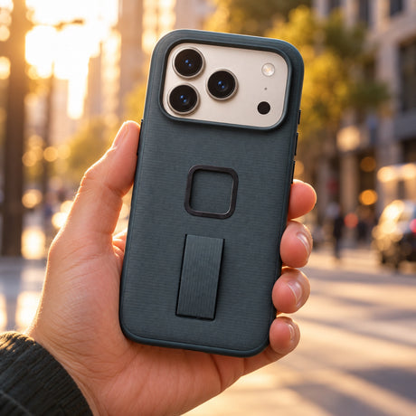 Peak Design Everyday Loop Case Slimlink iPhone 18 Pro – Ocean – ilustračné foto (AI)