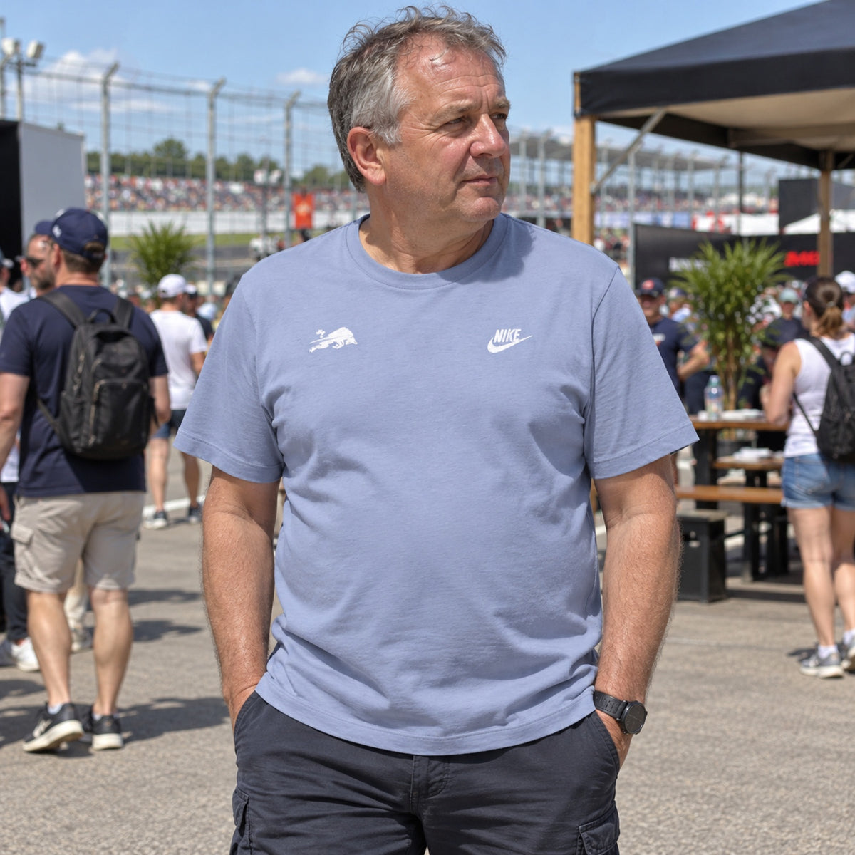Red Bull Leipzig Lifestyle T-Shirt – Light Blue – ilustrační foto (AI)