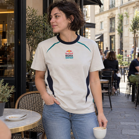 Red Bull Bora Hansgrohe Urban Fan T-Shirt – ilustrační foto 2 (AI)