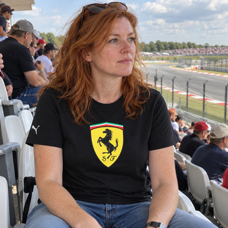 Scuderia Ferrari F1 Large Logo Lifestyle T-Shirt – Black – ilustrační foto 2 (AI)