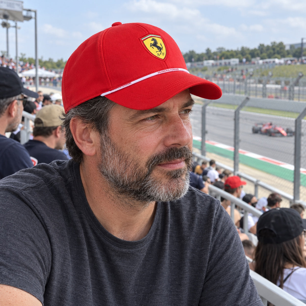 Scuderia Ferrari F1 x Puma Cap – Red, Casual Edition – ilustrační foto (AI)