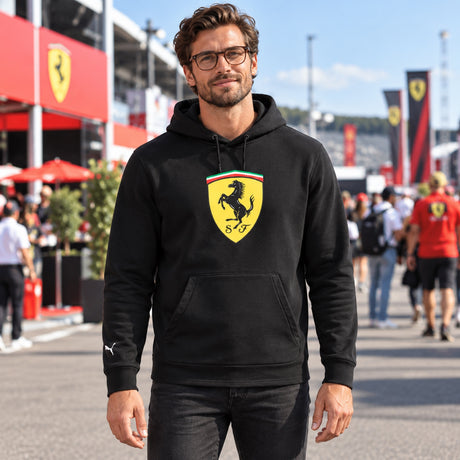 Voľnočasová mikina s kapucňou Scuderia Ferrari F1 s veľkým logom – čierna – ilustračné foto (AI)