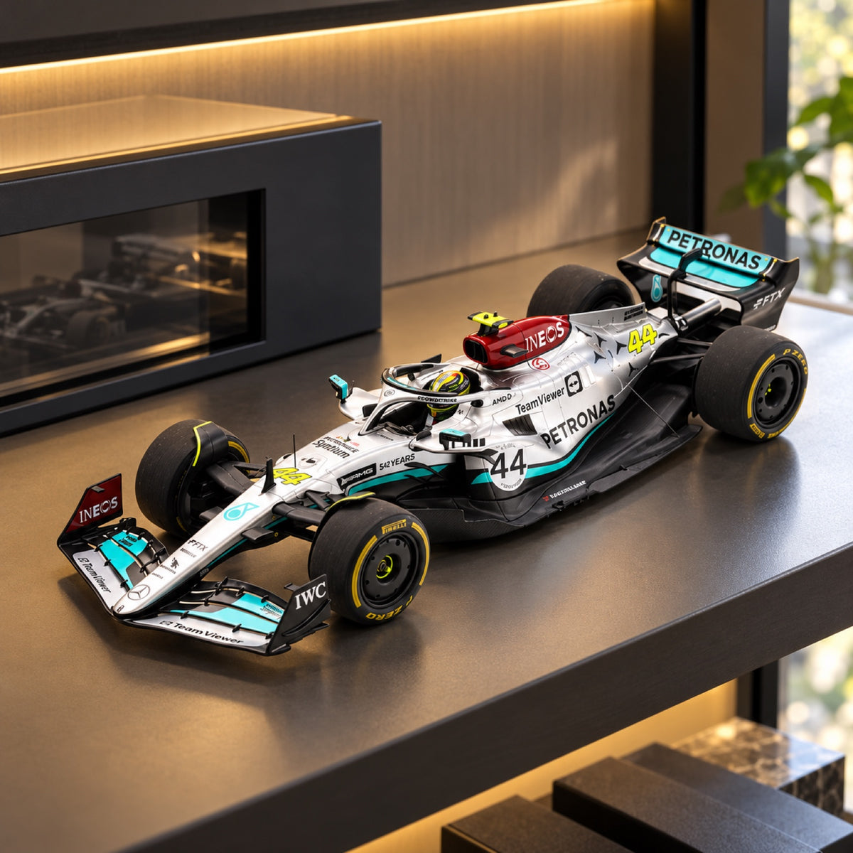 Model Spark Mercedes-AMG PETRONAS W13 E Lewis Hamilton 1:18 – VC Belgicka 2022 – ilustračné foto (AI)