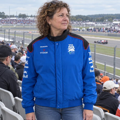 Visa Cash App RB Team Jacket with Sponsor Logos – ilustrační foto 2 (AI)