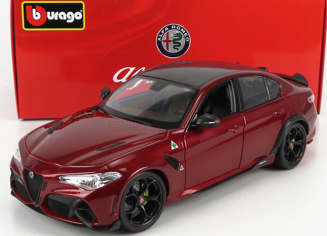 Model Bburago Alfa Romeo Giulia GTA červená