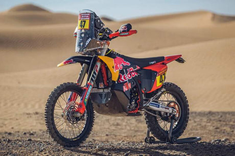 Model motocykla Red Bull KTM 450 Rally Dakar 2024 Kevin Benavides nr.47