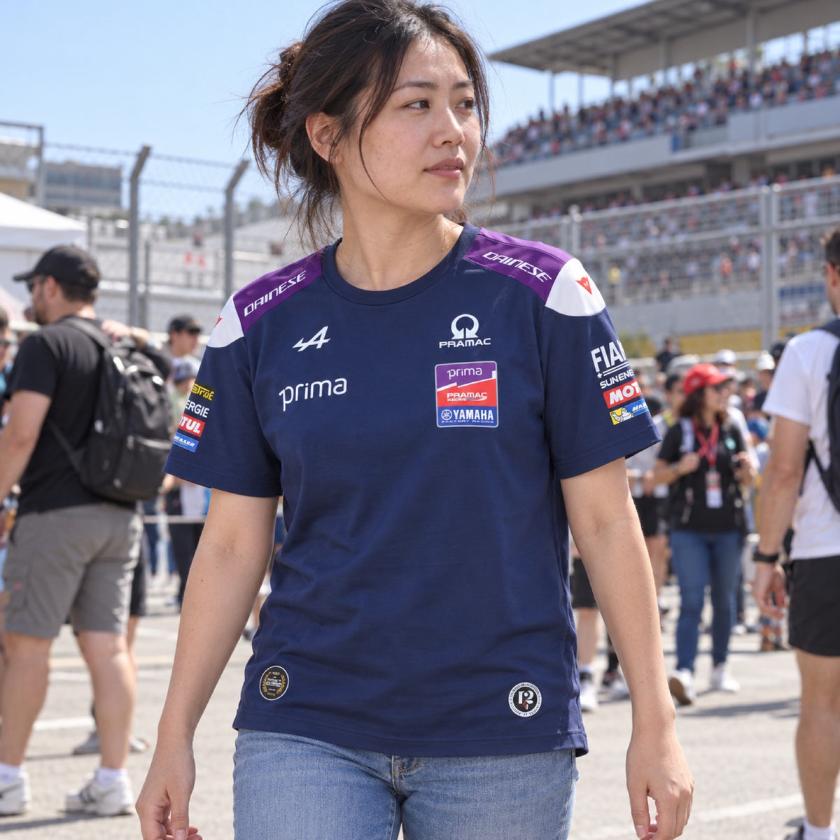 Yamaha Pramac Team T-Shirt with Sponsor Logos – ilustrační foto 2 (AI)